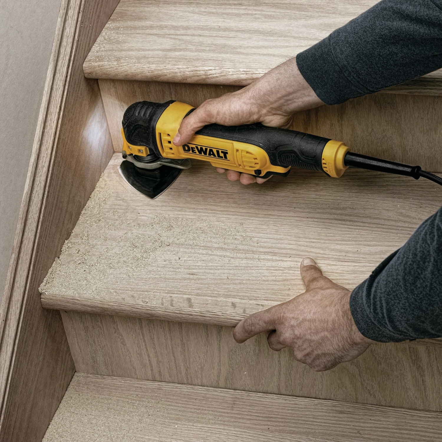 DEWALT Oscillating Tool Kits XR 29-Piece Brushless 3-Amp Variable Speed Oscillating Multi-Tool Kit with Soft Case 6 DEWALT Oscillating Tool Kits XR 29-Piece Brushless 3-Amp Variable Speed Oscillating Multi-Tool Kit with Soft Case - Image 6