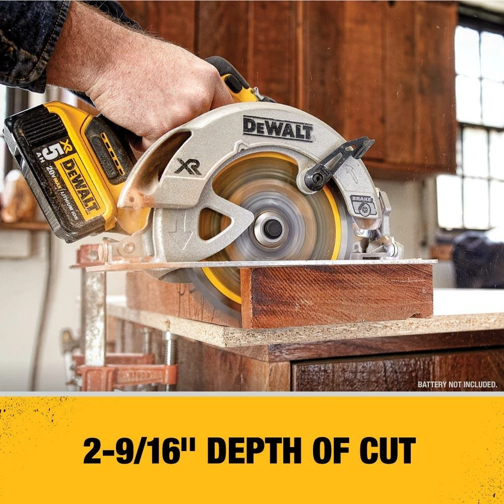 DEWALT Circular Saws XR 20-Volt Max 7-1/4-in Brushless Cordless Circular Saw 3 DEWALT Circular Saws XR 20-Volt Max 7-1/4-in Brushless Cordless Circular Saw - Image 3