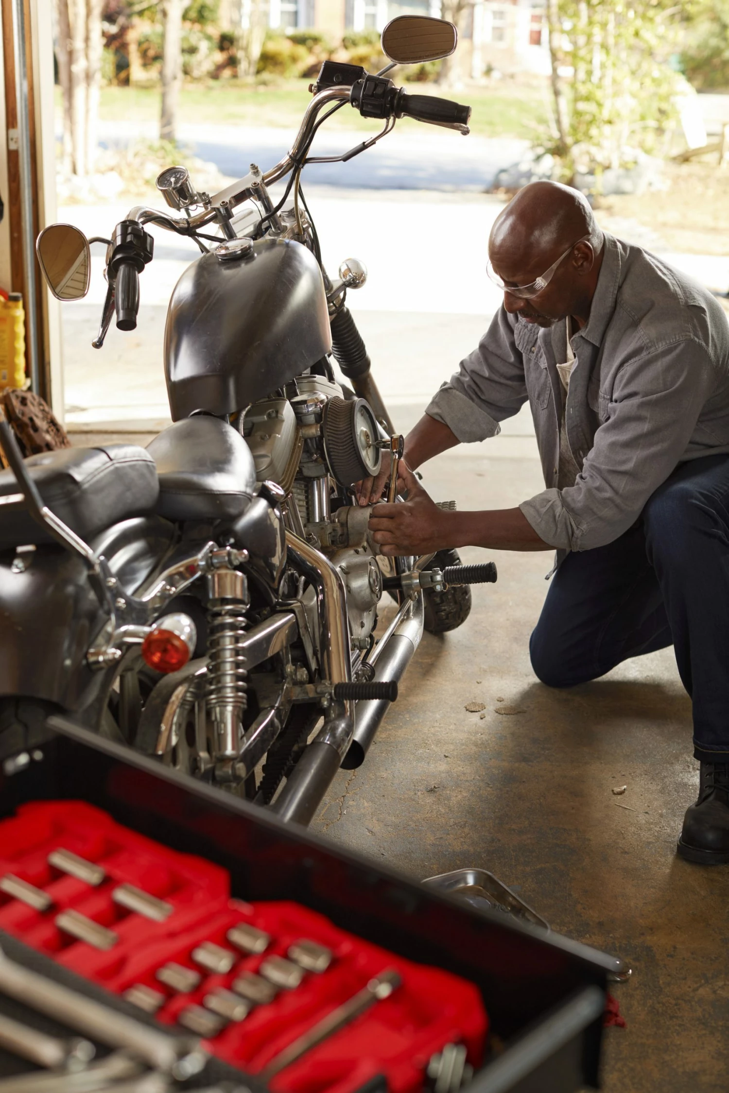 CRAFTSMAN Mechanics Tool Sets 51-Piece Standard (SAE) and Metric Combination Gunmetal Chrome Mechanics Tool Set (3/8-in) 17 CRAFTSMAN Mechanics Tool Sets 51-Piece Standard (SAE) and Metric Combination Gunmetal Chrome Mechanics Tool Set (3/8-in) - Image 17