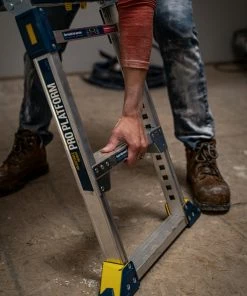 Werner Scaffolding 3.9-ft x 3.9-ft Aluminum Adjustable Work Platform 300 lbs. Capacity -Craftsman Sales Shop 16422516 scaled