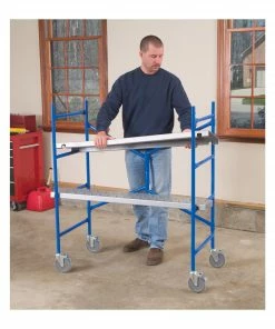Werner Scaffolding 3.843-ft x 1.9-ft Steel Adjustable Portable Scaffold with 500 lbs. Capacity -Craftsman Sales Shop 17102346
