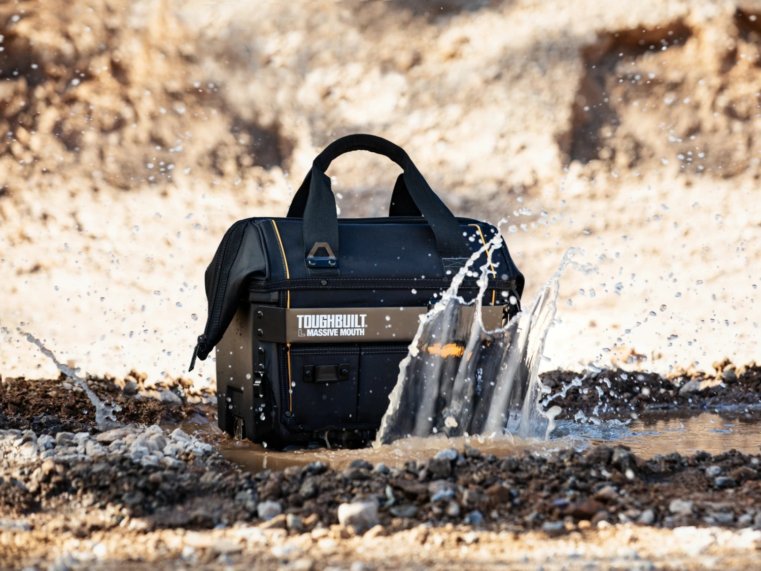 TOUGHBUILT Tool Bags Hard Bottom Large Black Polyester 16-in Tool Bag 4 TOUGHBUILT Tool Bags Hard Bottom Large Black Polyester 16-in Tool Bag - Image 4